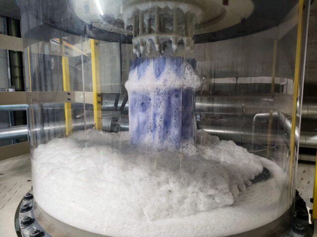 Freshwater protein skimmer foam
